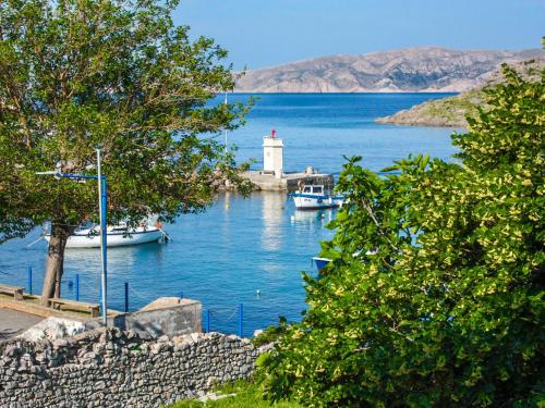 Apartment Val-3 by Interhome