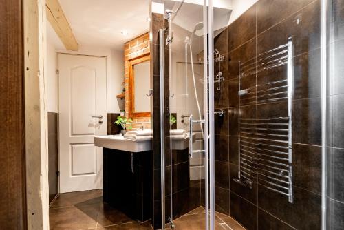 Ένα μπάνιο στο be HAPPY Apartments