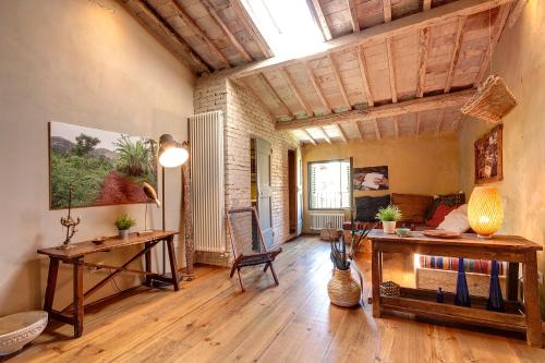 Monte Croci Apartment by Mamo Florence