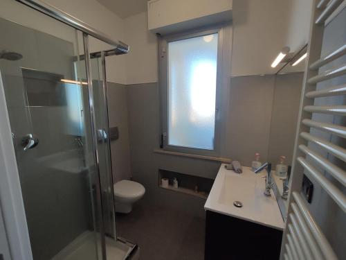 A bathroom at CasaBelvedere Vista Mare e Comfort