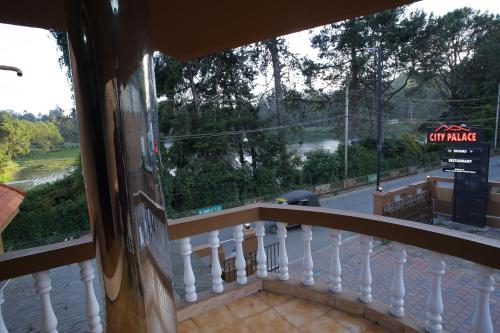 Gallery image of Hotel City Palace in Ooty