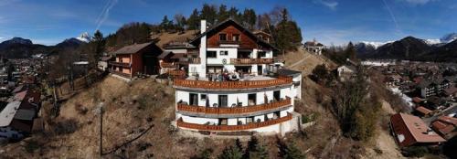 Alpenappartements Schwalbennestl during the winter