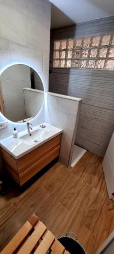 MAYCO Lovely Apartment I