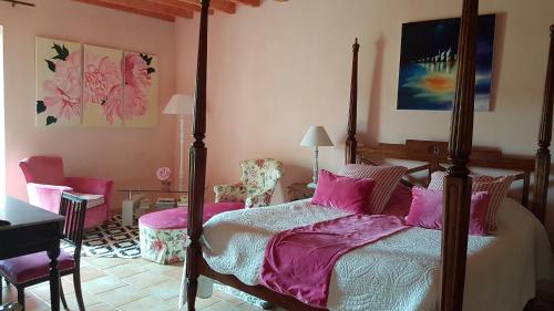 Photo de la galerie de l'établissement Chambres d'Hôtes Les Châtelains, à Ennordres