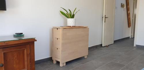 Gambar di galeri bagi Athena and The Owl Beachside Apt di Paphos City