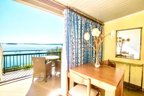 Kommeno Bay Apartments