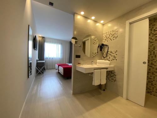 Ванная комната в Hotel New Bilbao Airport