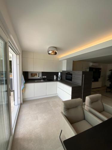 Afbeelding uit fotogalerij van VILLA OD MOORE STARIGRAD in Starigrad-Paklenica