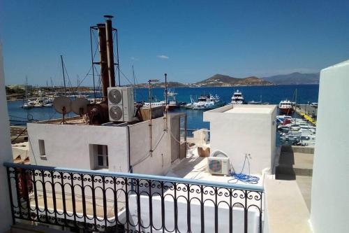 NAXOS CASTLE HOUSE