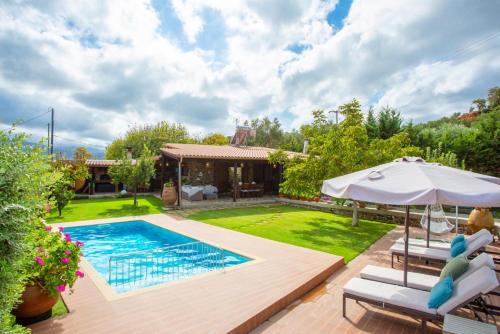 Πισίνα στο ή κοντά στο Villa Casa Avocado