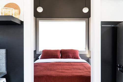 Ironwood Grove, Tiny House Hotel Image