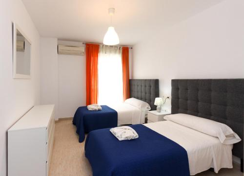 Afbeelding uit fotogalerij van Apartamento Las Alondras 3-6PAX by costablancarent in Denia