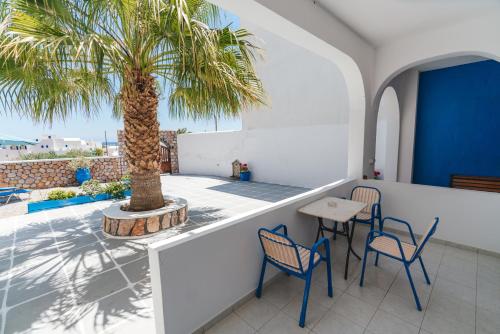 佩里薩的住宿－Spiridoula Villa - Santorini Seaside Retreats，相簿中的一張相片