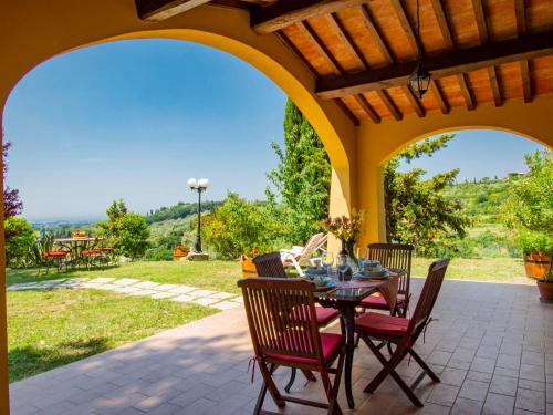 Κήπος έξω από το Holiday Home Elisa by Interhome