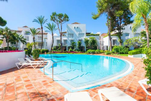 Elviria Playa White Pearl Beach