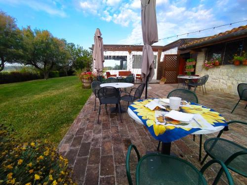 Gallery image of Il Girasole Country House in Camerano
