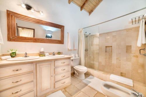 Koupelna v ubytování Luxurious 5-bedroom Villa Oasis in Casa de Campo