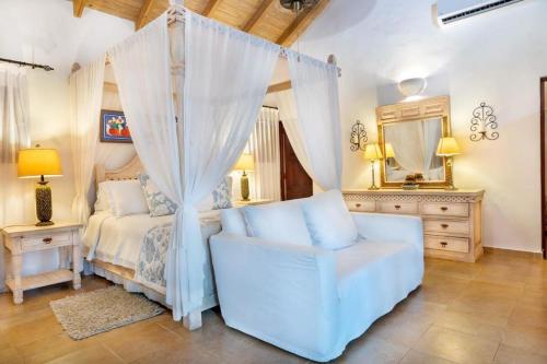 Postel nebo postele na pokoji v ubytování Luxurious 5-bedroom Villa Oasis in Casa de Campo