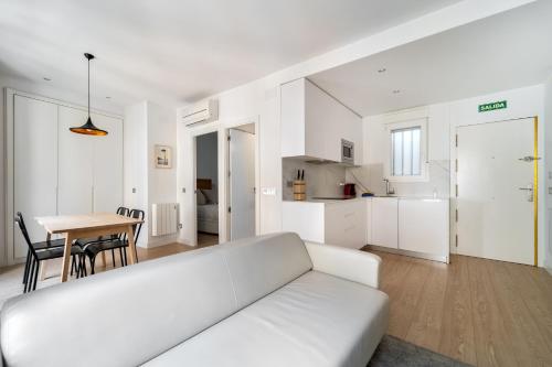 Bright Modern - 1Bedroom 1Bath - Lavapiés
