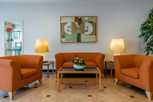 Schlosspark Hotel Image