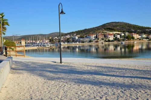 Sea view apartment on walking distance to sea