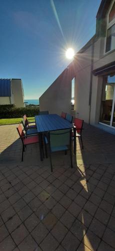 Photo de la galerie de l'établissement Maison vue mer Granville, à Granville