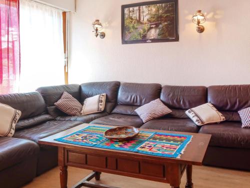 Χώρος καθιστικού στο Apartment Bouleaux E 1 by Interhome