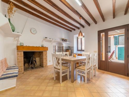 Fotografie z fotogalerie ubytování Holiday Home Boutique House by Interhome v destinaci Banyalbufar