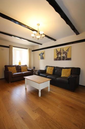 CITY HOUSE NEXT TO ST JAMES PARK, CITY CENTRE & RVI WALKING DISTANCE To TOWN, Newbiggin-by-the-Sea, United Kingdom
