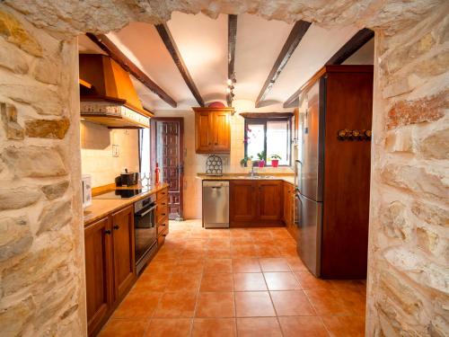 Kuchyň nebo kuchyňský kout v ubytování Holiday Home Los Mulet by Interhome