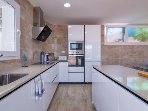 Holiday Home Nueva Playa-3 by Interhome