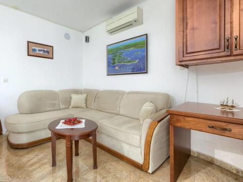 Apartment Matej by Interhome