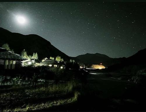 Un paisaje natural cerca del complejo de cabañas