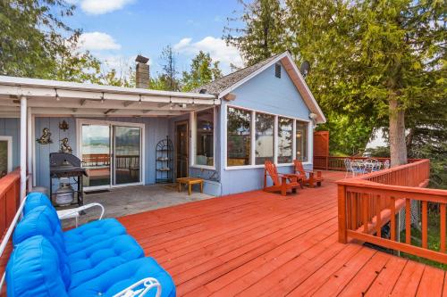 Calm Waters Lakeside Cabin – Photos 2