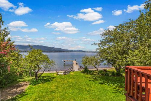 Calm Waters Lakeside Cabin – Photos 3