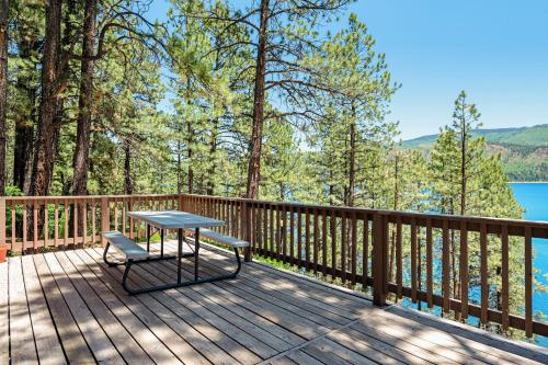 Paradise on the Lake – Photos 2