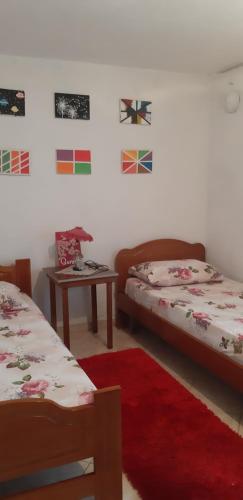 Gallery image of Antonio's rooms (2 single beds) in Krujë