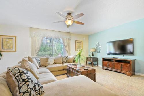 Stunning 6 Bedroom 4.5 Bath Pool Home Near the Attractions, Kissimmee, Statele Unite ale Americii