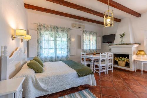 Gallery image of Hotel-Apart CORTIJO LAS PIÑAS in Tarifa