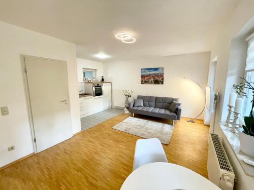 Foto Ferienwohnung Blickfang - Modernes Apartment direkt in der Altstadt von Erfurt mit Balkon - beste Lage und Aussicht 4