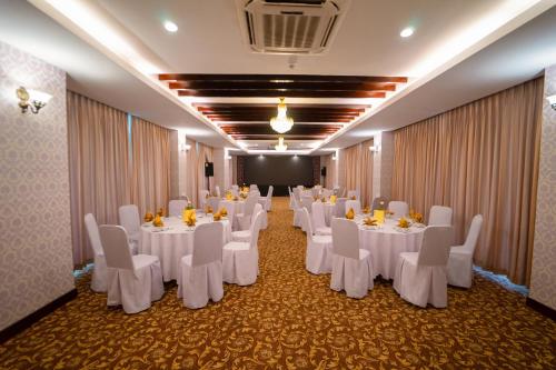 Galería fotográfica de Century Riverside Hotel Hue en Hue