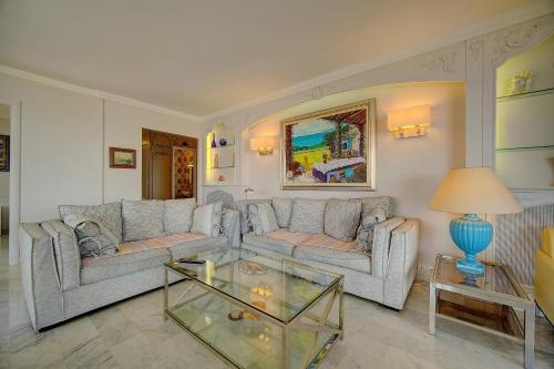 IMMOGROOM- Huge Terrace - Panoramic Sea View - 1min from Beach