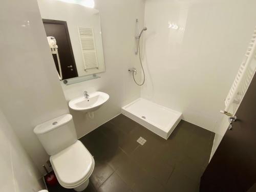 Ett badrum på Ambro Olimp apartment
