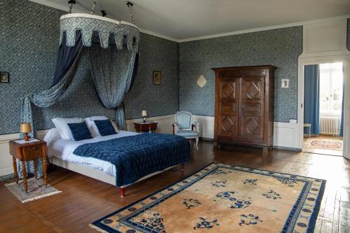 Katil atau katil-katil dalam bilik di Château de Vitry-la-Ville