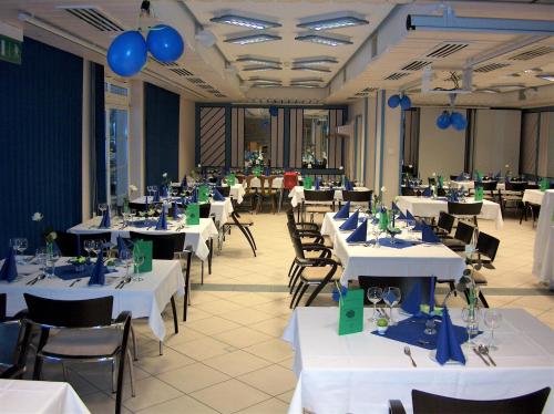 Restoran atau tempat lain untuk makan di ZUR TRAUBE Schwarzwaldhotel & Restaurant am Titisee