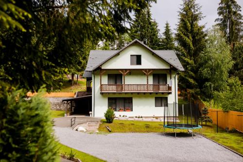 Photo de la galerie de l'établissement Casa Tudor, à Topliţa