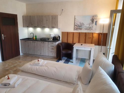 Η κουζίνα ή μικρή κουζίνα στο Apartments Oberschlesien