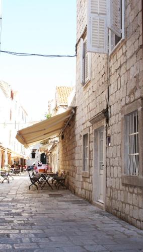 Dubrovnik Old Town Studio, Ground Floor, Central Location
