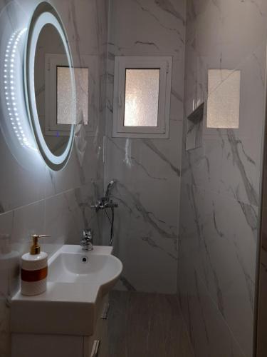 A bathroom at villa verleti