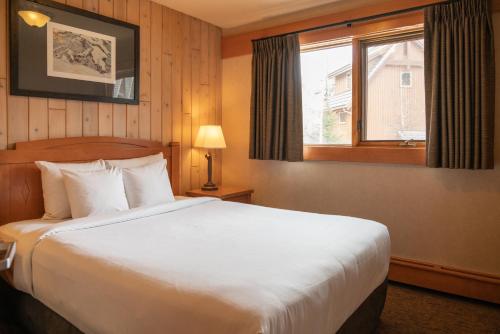 The Hidden Ridge Resort, Banff (updated prices 2025)